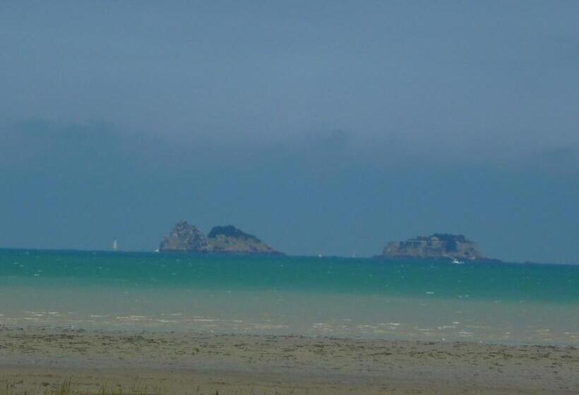 Triple Room Sea View, Le Bout De La Ville
