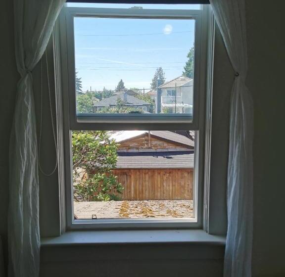 기본룸, John S House In Vancouver West