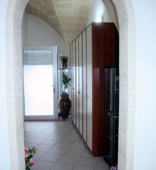 家庭间, Le Stanze Di Cortès