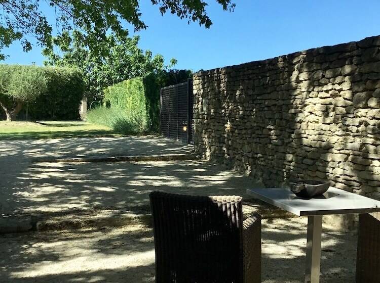 سوییت لوکس, Provence Km28