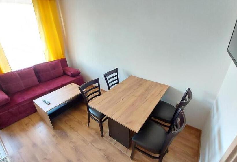 低层单卧公寓, Apartmány Podlavice