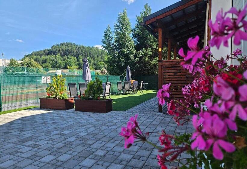 带1个卧室的带阳台的公寓, Apartmány Podlavice