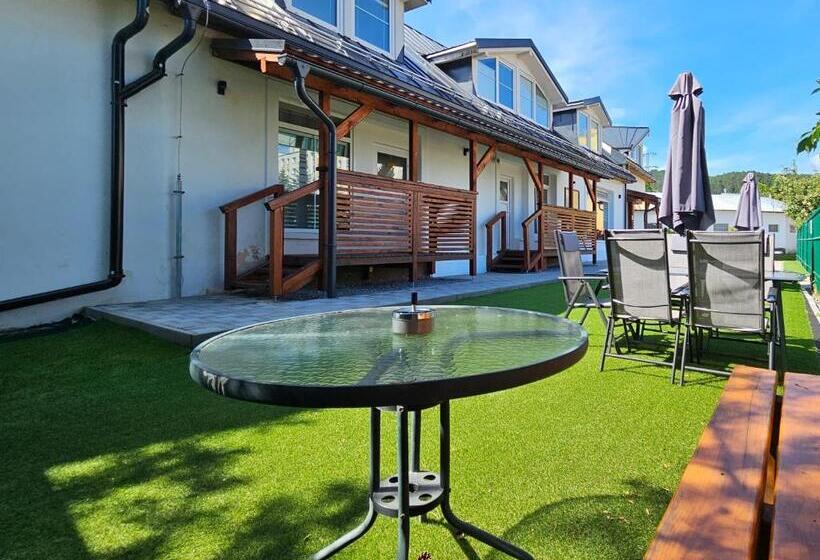 低层单卧公寓, Apartmány Podlavice