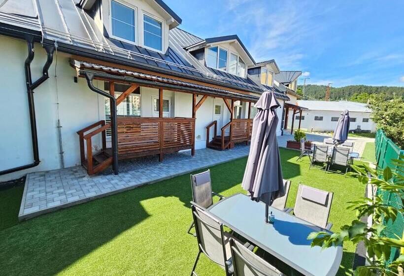 低层单卧公寓, Apartmány Podlavice