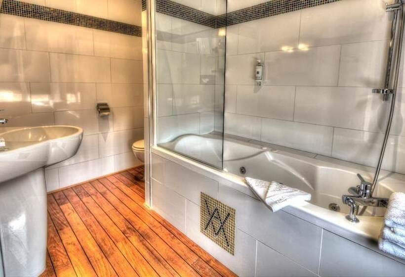 اتاق راحتی, Villa Aultia