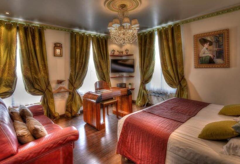 سوییت جونیور, Villa Aultia