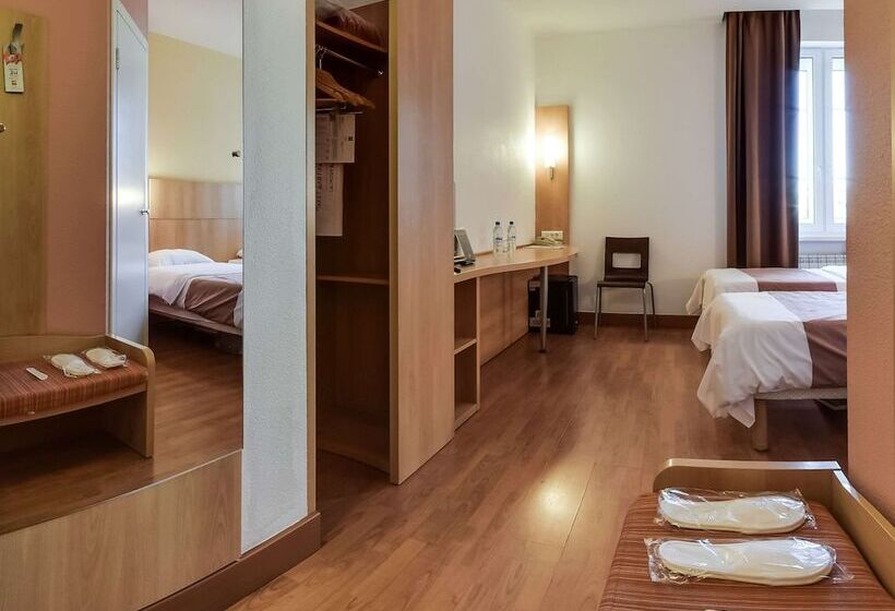 标准间, Ibis Sibir Omsk