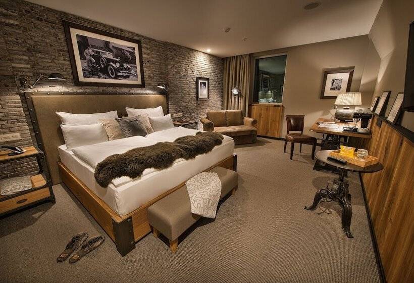 Quarto Triplo Premium, Loft Hotel Bratislava