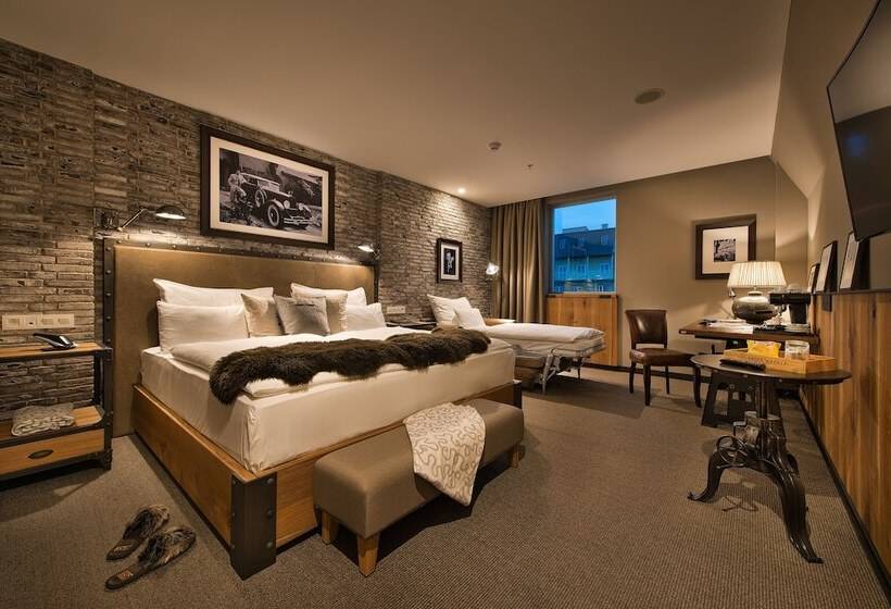 プレミアムトリプルルーム, Loft Hotel Bratislava