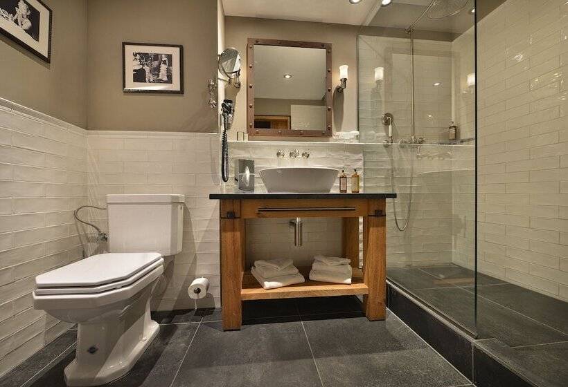 コンフォートルーム, Loft Hotel Bratislava