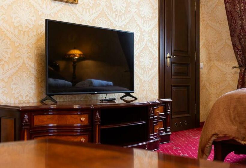 سوییت اجرایی, Luxury Boutique Andreevskiy