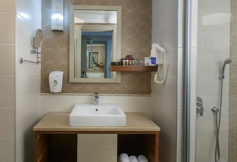 اتاق خانوادگی, Side Crown Palace - Ultra All Inclusive