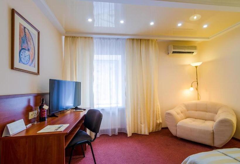 اتاق استاندارد یک نفره, Raziotel Kryvyi Rih