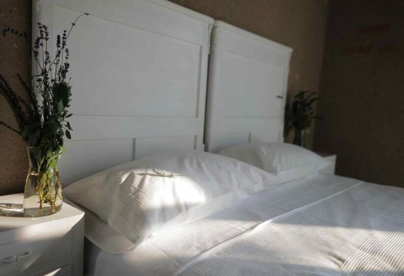 Трехместный Номер Стандарт с Балконом, B&b Cascina La Cinciallegra