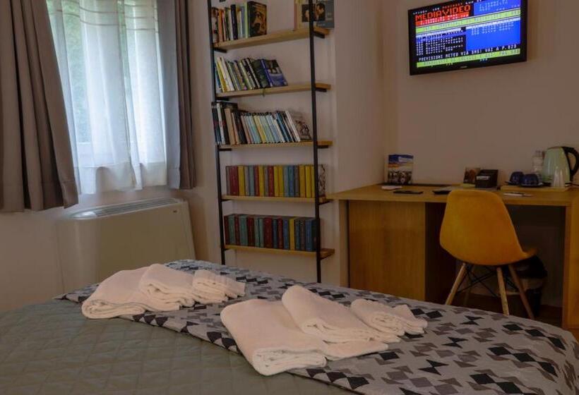 豪华房间, Bed&book