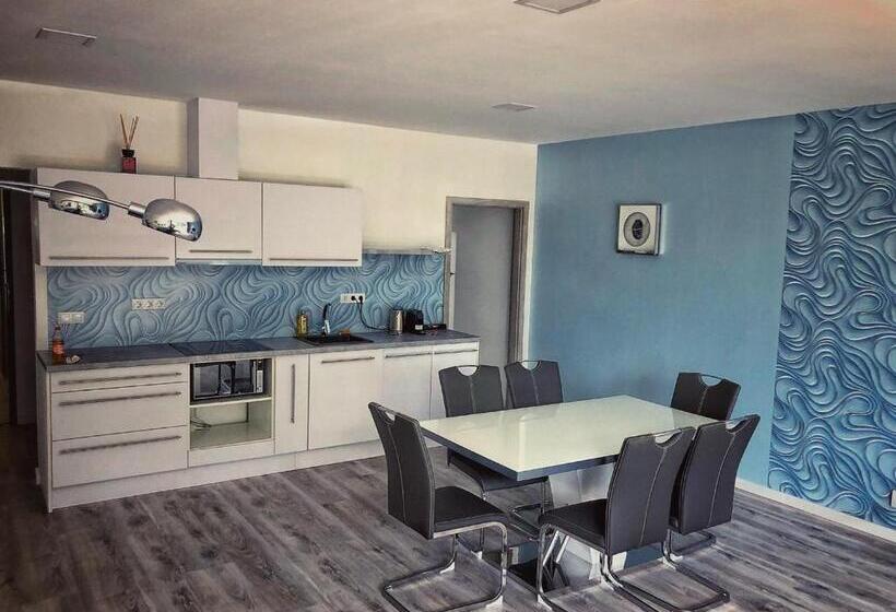Апартаменты 1 Спальня, Moment Apartments