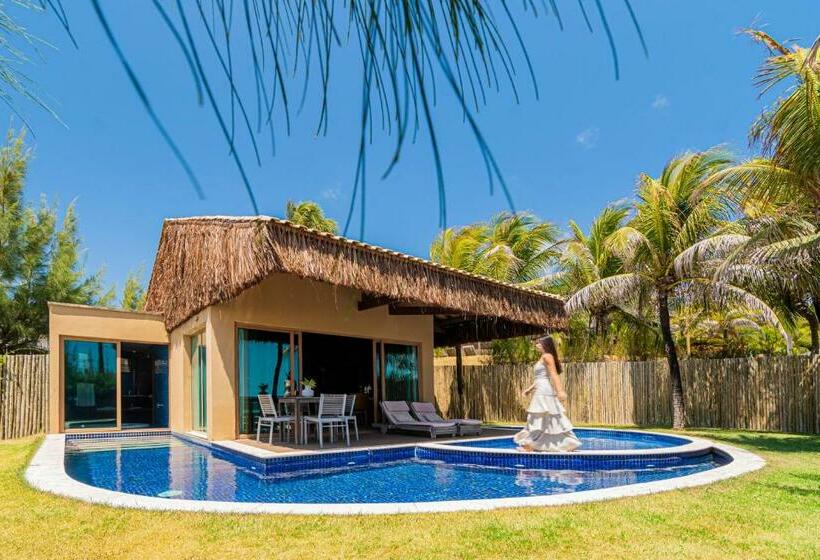 بانگلوی استاندارد, Carmel Charme Resort