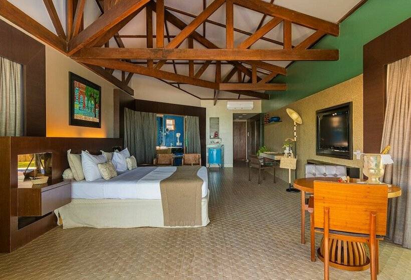 اتاق لوکس چهار تخته, Carmel Charme Resort