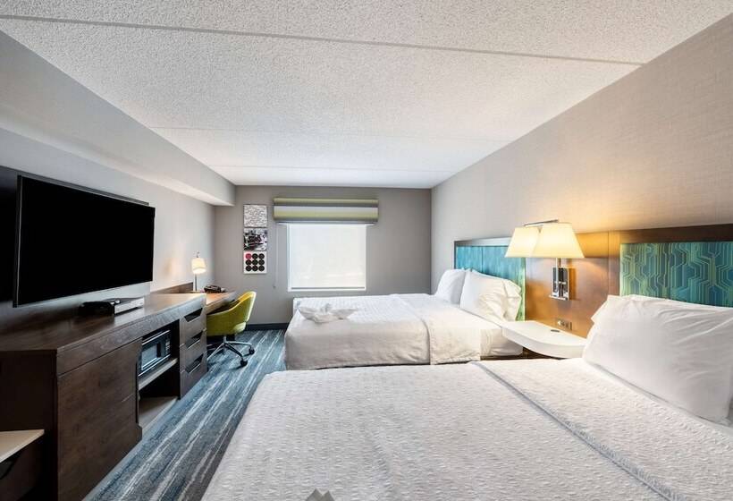 スタンダードルーム, Hampton Inn & Suites Poughkeepsie