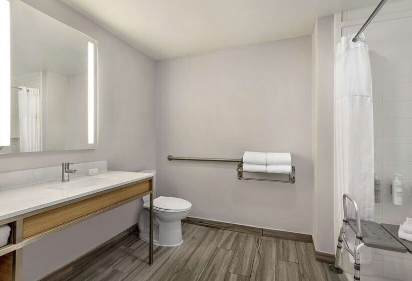 Junior Suite Aangepast voor Gehandicapten, Hilton Garden Inn South Padre Island Beachfront
