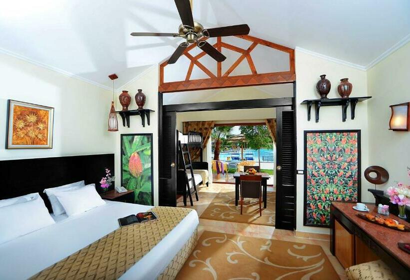 اتاق استاندارد سه تخته با چشم‌انداز استخر, Pickalbatros Jungle Aqua Park  Neverland Hurghada
