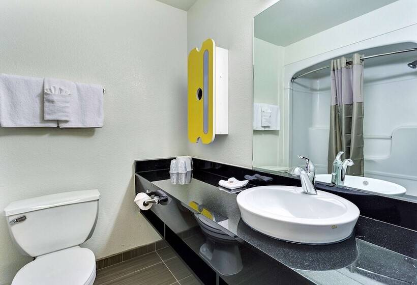 Номер Deluxe, Motel 6 Belmont, Ca   San Francisco   Redwood City
