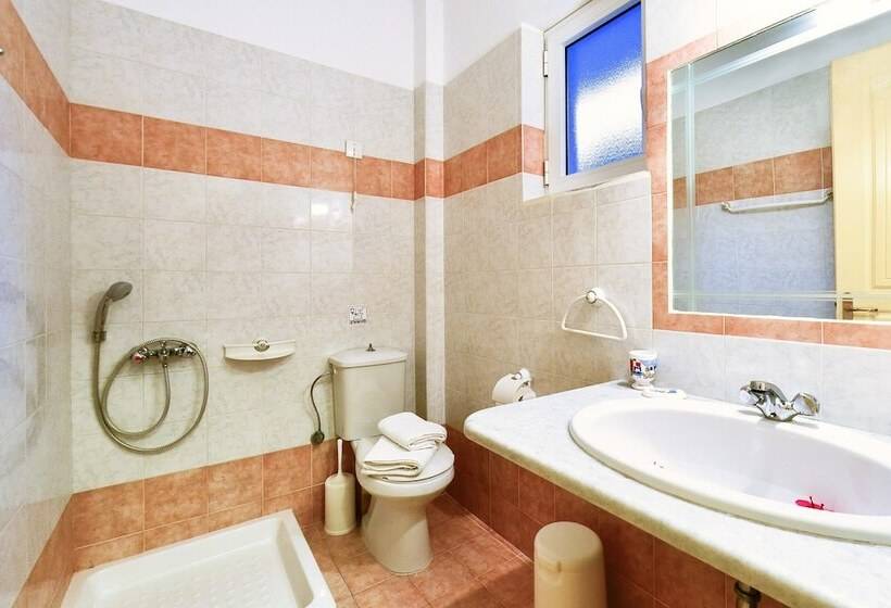 Студия Стандарт, Remezzo Studios & Apartments