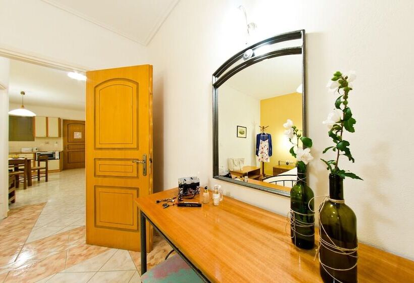 Апартаменты 1 Спальня, Remezzo Studios & Apartments