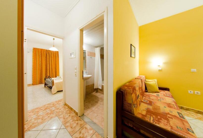 Апартаменты 1 Спальня, Remezzo Studios & Apartments