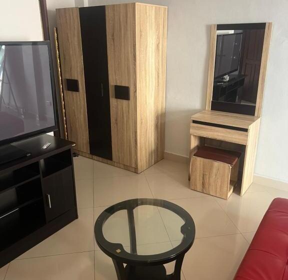 اتاق لوکس با بالکن, Jomtien Beach Hostel & Guesthouse
