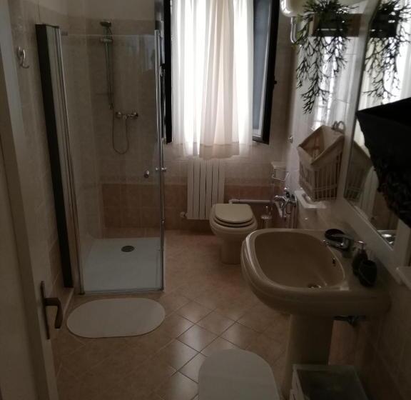اتاق استاندارد سه نفره, Il Vicolo Di Ripa B&b