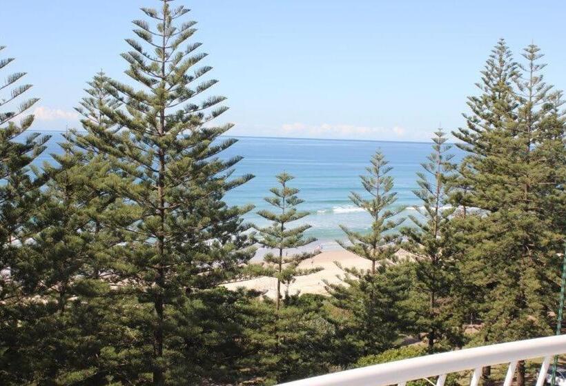 Апартаменты Ejecutiva 2 Спальни, Burleigh Surf Apartments