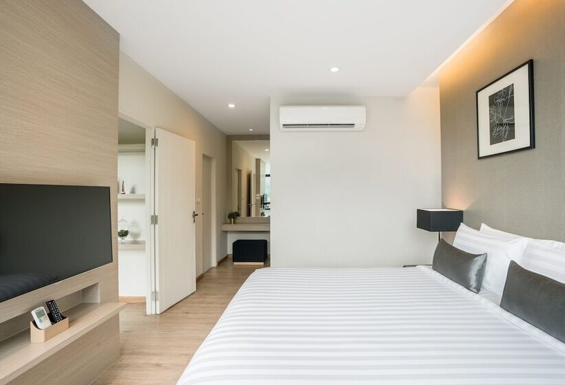 디럭스 룸, Altera Hotel And Residence By At Mind
