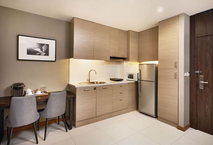 풀장 전망 디럭스 룸, Altera Hotel And Residence By At Mind