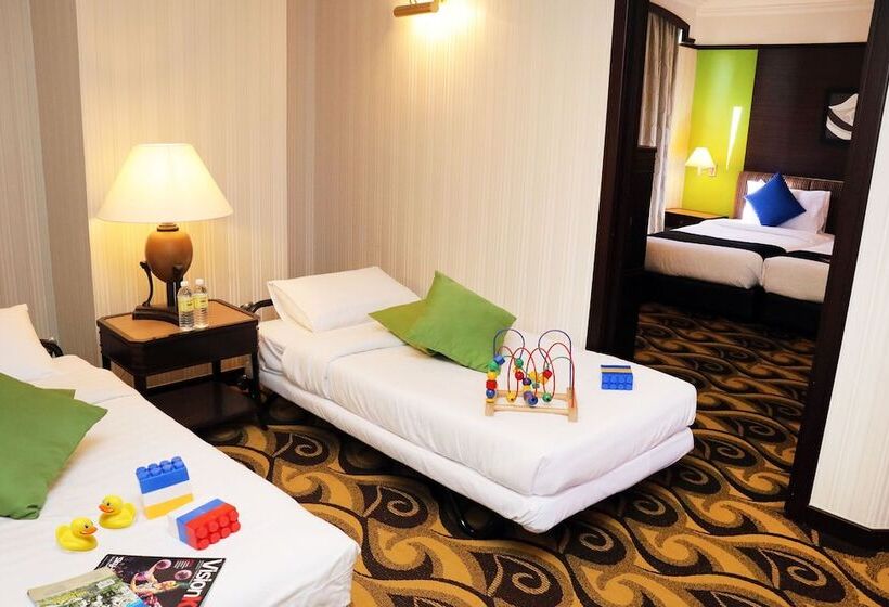 اتاق استاندارد چهار تخته, Mardhiyyah Hotel And Suites