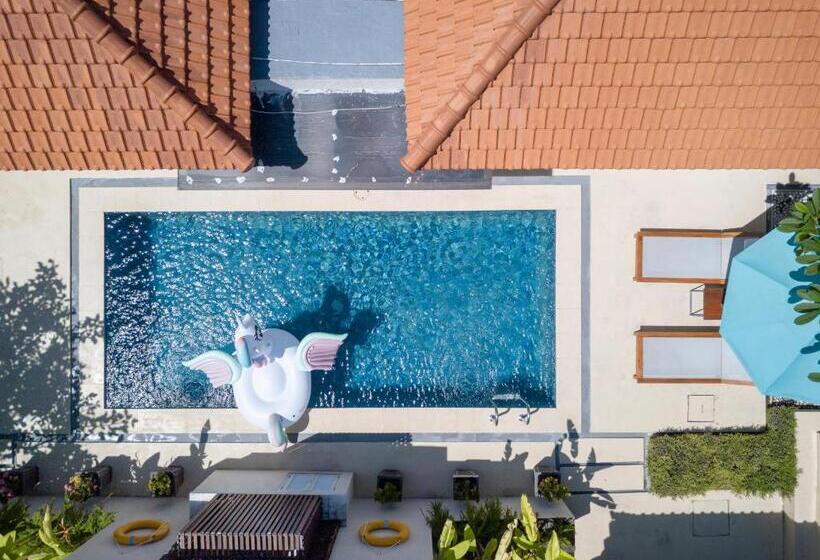 ویلای 2 خوابه, Rama Residence Petitenget
