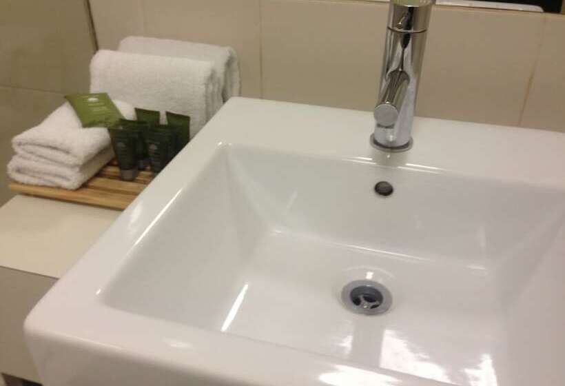 Апартаменты 1 Спальня, Margarets In Town Apartments