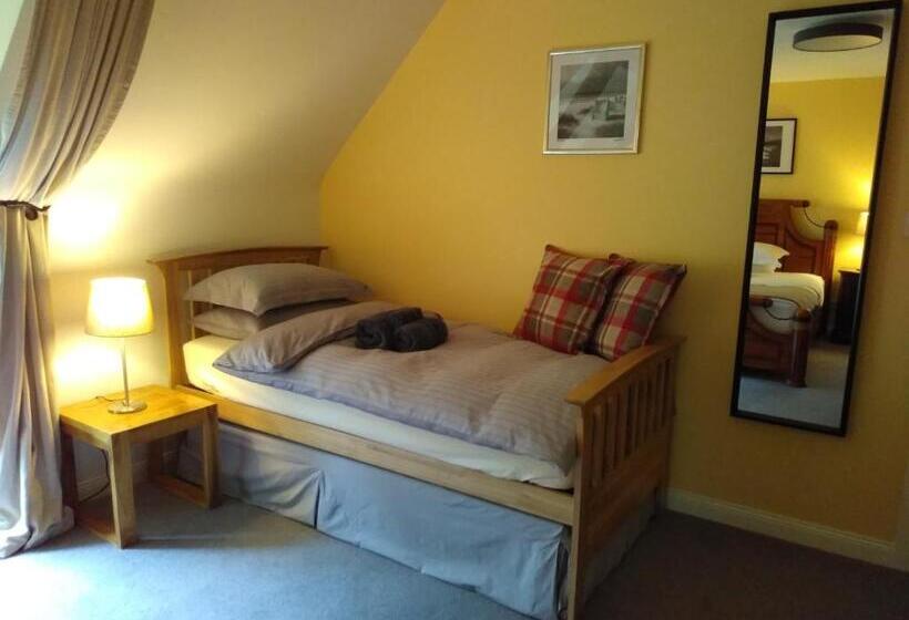 Deluxe Triple Room, Valhalla Bnb
