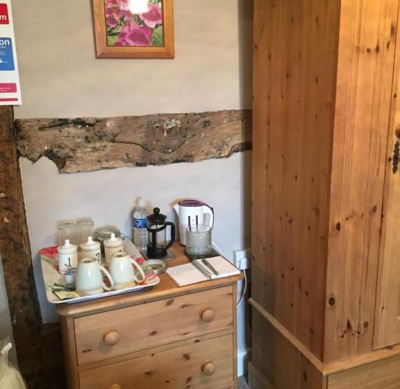 Номер Стандарт, Old Beams Bed & Breakfast