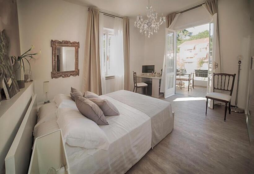 Номер Стандарт с Балконом, Amarti Suites B&b