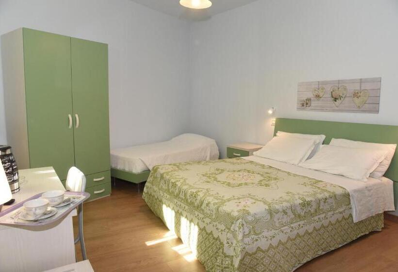 Трехместный Номер Комфорт, Albergo La Rosetta