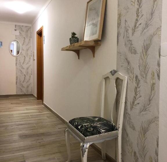 سوئیت با بالکن, Calmaria Guesthouse
