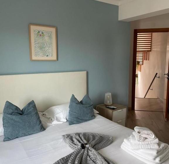 سوئیت با بالکن, Calmaria Guesthouse