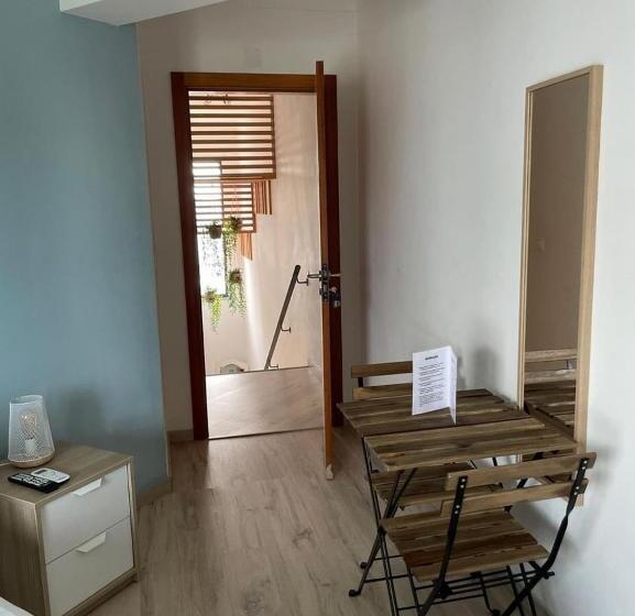 سوئیت با بالکن, Calmaria Guesthouse