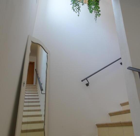 سوئیت با بالکن, Calmaria Guesthouse