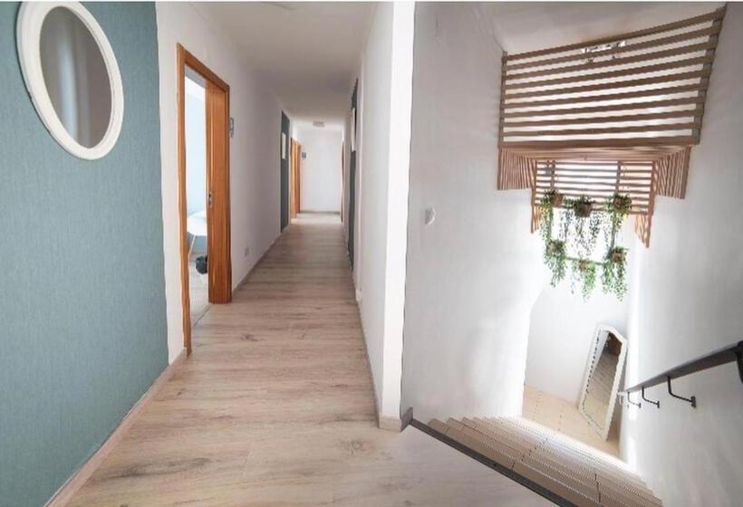 سوئیت با بالکن, Calmaria Guesthouse