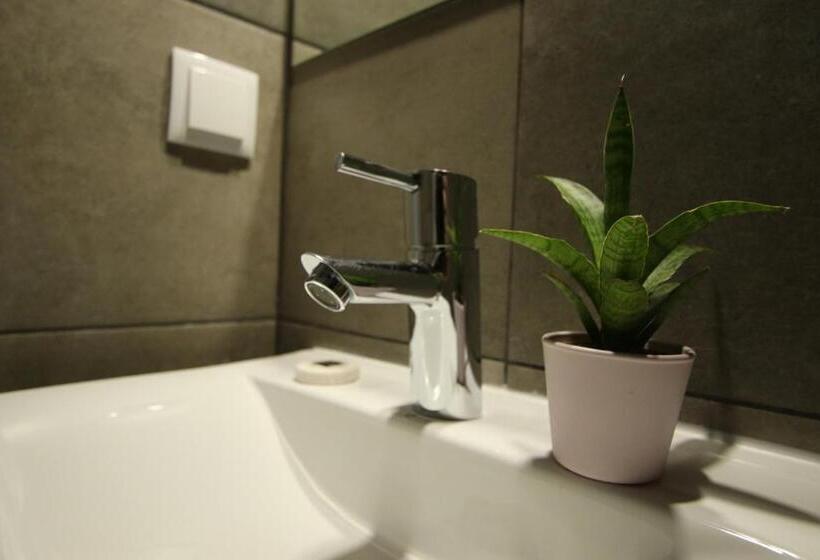 سوئیت با بالکن, Calmaria Guesthouse