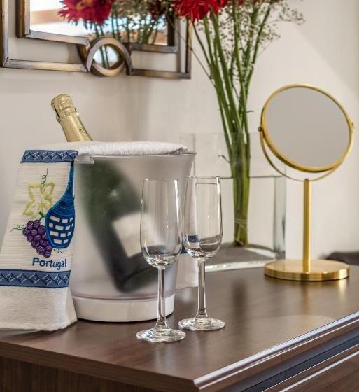 اتاق استاندارد, Suites @ Portarade