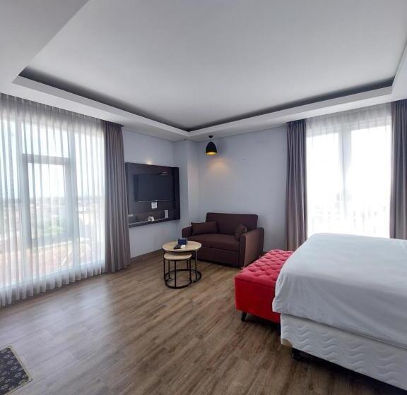جناح, Arrayan Hotel Malioboro