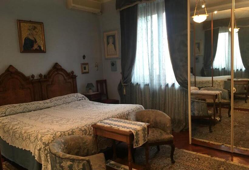 اتاق استاندارد با تخت بزرگ, B&b Les Fleurettes